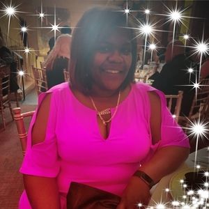 Meet your Posher, Gena